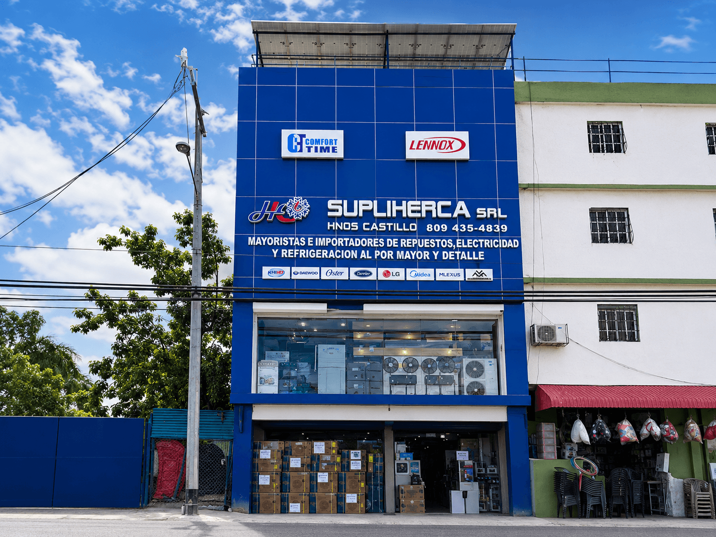 Fachada de la tienda SupliHerca